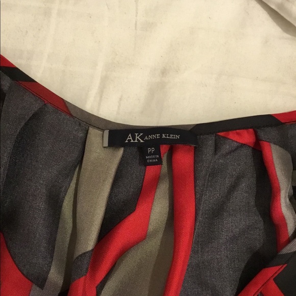 Anne Klein silk blouse, 3/4 sleeve, NWT size is PP - Picture 3 of 3